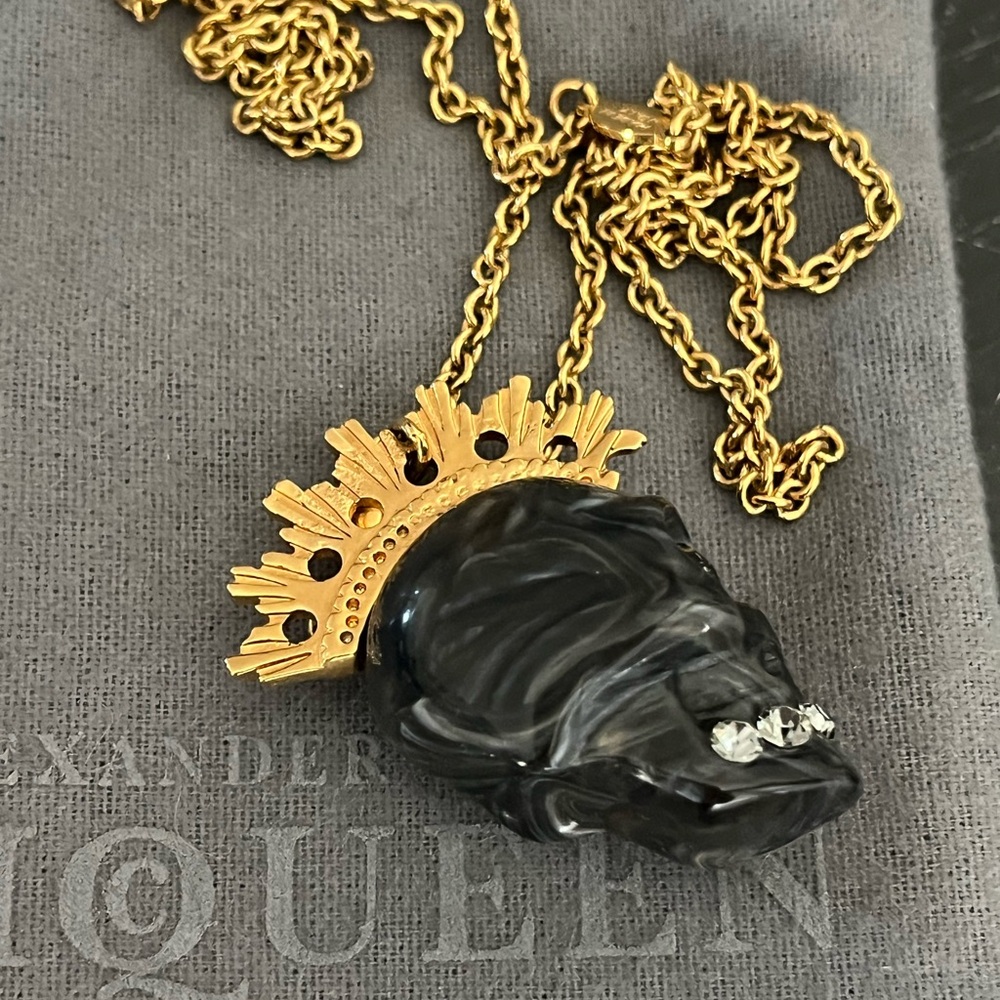 Alexander McQueen Marble Mohawk Skull Necklace - Picture 11 of 16